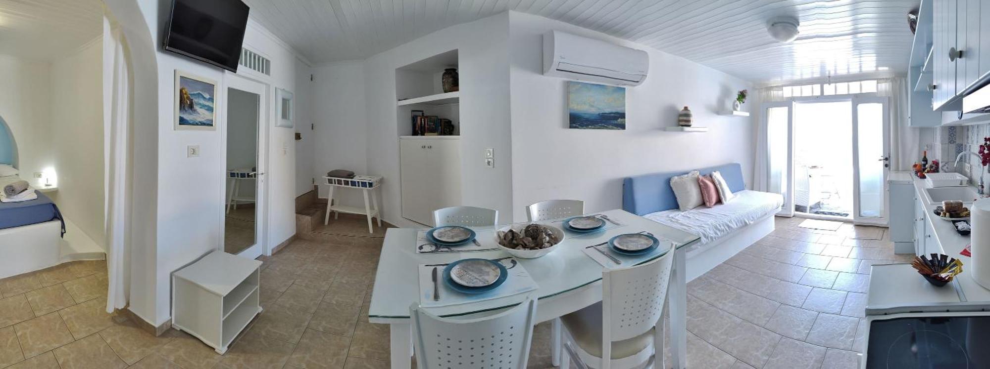 Blue Mare Apartments On The Beach Firopotamos Номер фото