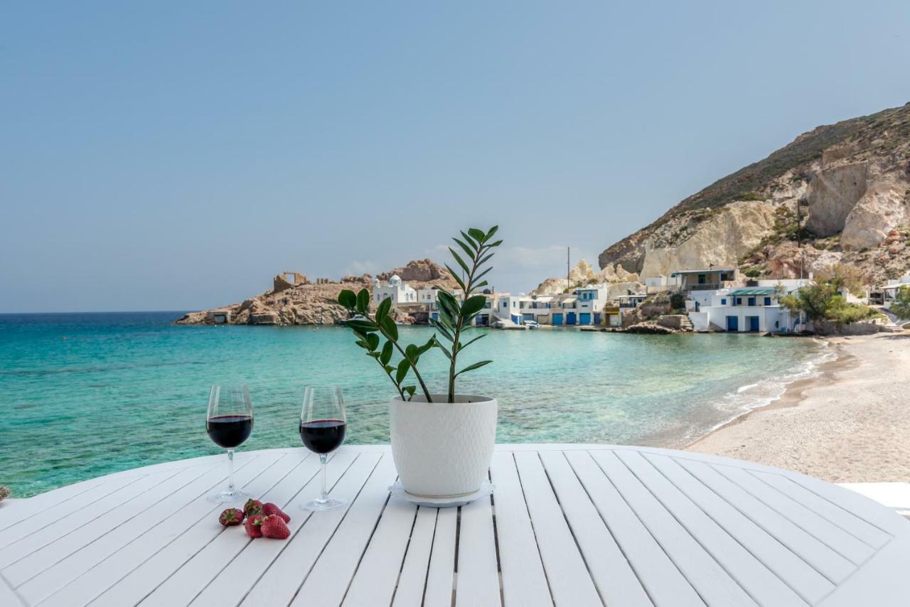 Blue Mare Apartments On The Beach Firopotamos Экстерьер фото